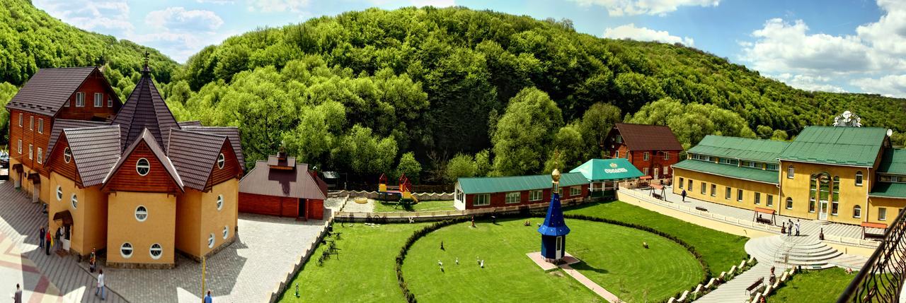 Perlyna Podillyа Hotel Satanov Exterior photo