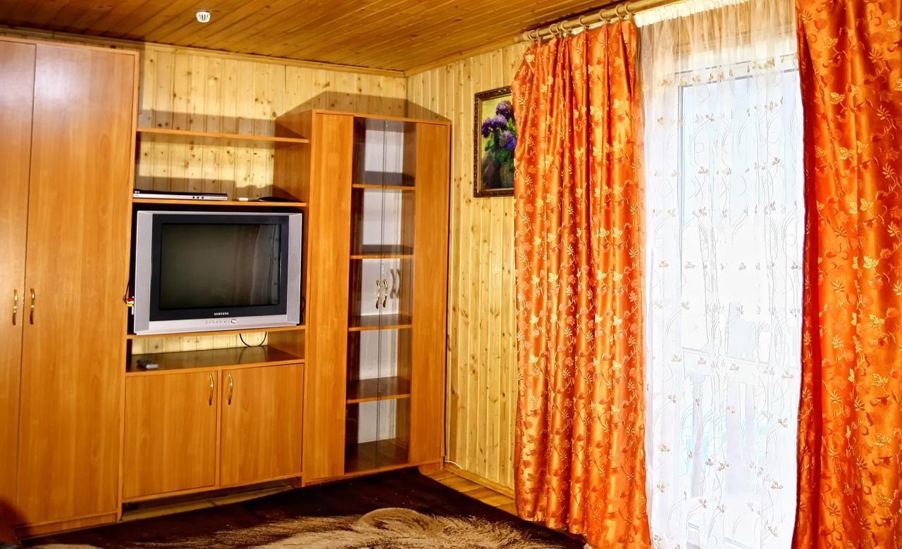 Perlyna Podillyа Hotel Satanov Exterior photo